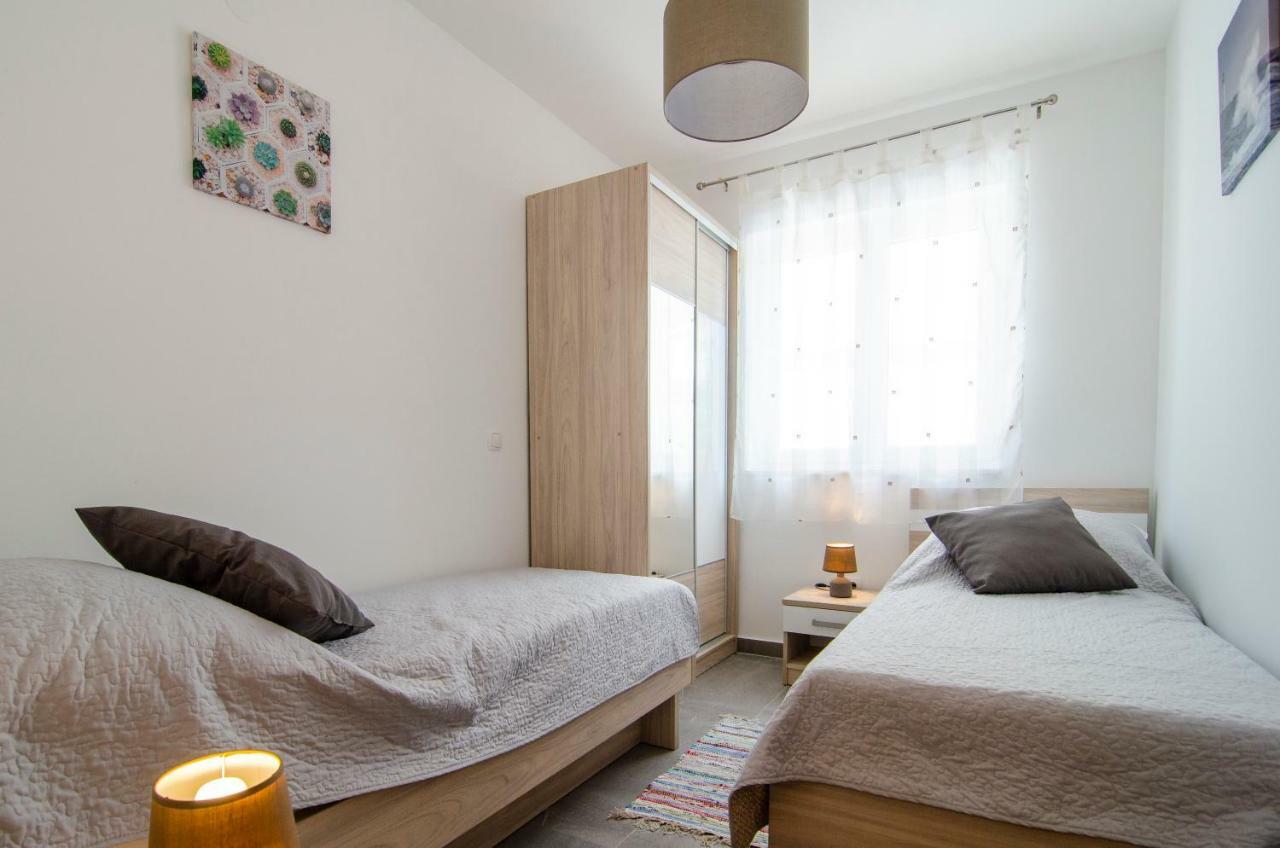 Apartments Sara Bol Kültér fotó